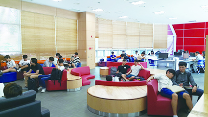 새로워진 도서관 로비, 좋은 휴식 공간?